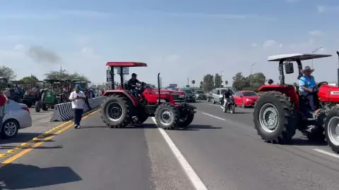 Bloqueos carreteras Guanajuato hoy lunes