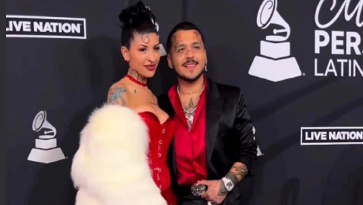 Christian Nodal y Cazzu posan juntos