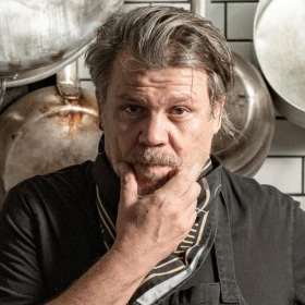 El chef Poncho Cadena tiene varios restaurantes en México