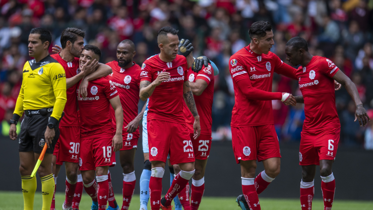 Lateral de Toluca muy cerca de llegar a Francia