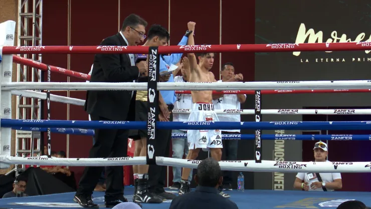 Triunfa el morelense Johan González en función de box en Xochitepec