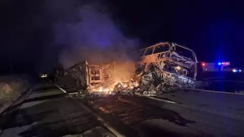 Reportan 22 muertos tras choque en la autopista Mazatlán-Culiacán, Sinaloa