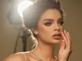 Nadia Ferreira entre luces..jpg