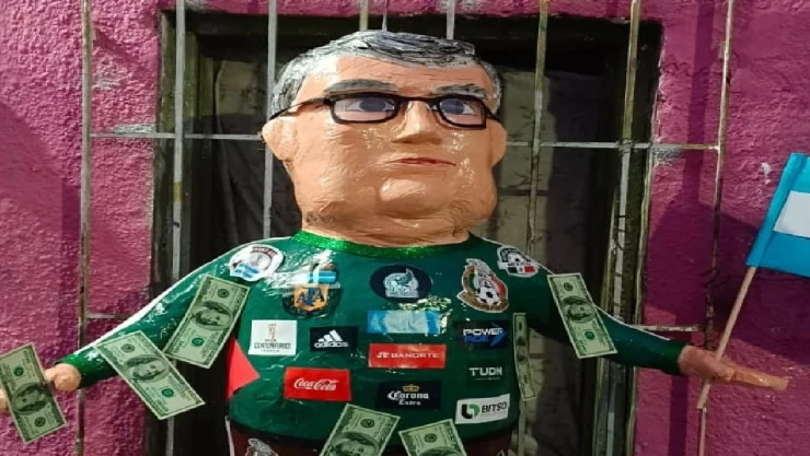 Piñata de Gerardo Martino