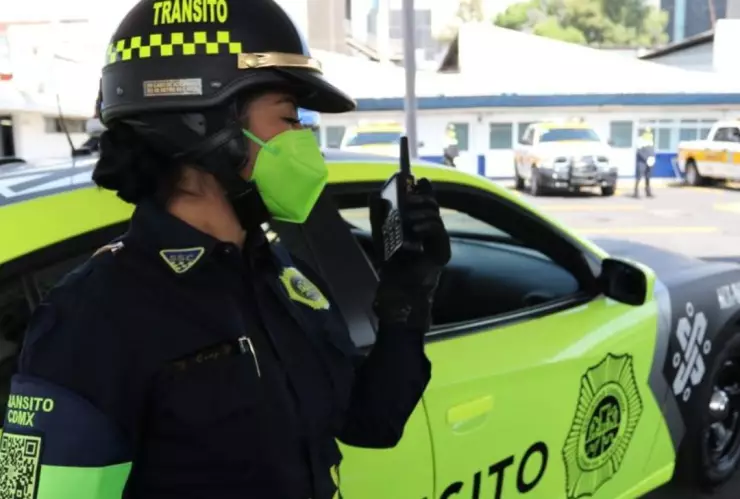 Multa por estacionarse frente a una cochera