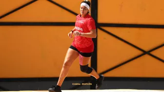 20 Valeria hace su mejor esfuerzo en la carrera.jpg