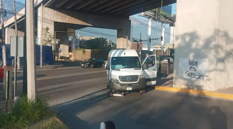 SCOOTER hombre atropellado Monterrey