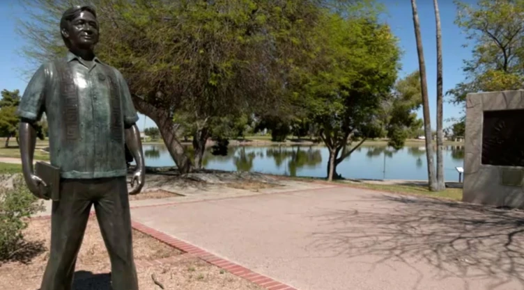 Phoenix busca borrar a César Chávez de sus calles tras graves acusaciones reveladas