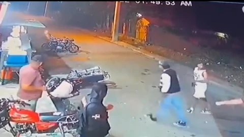 ladrón mata a su cómplice.