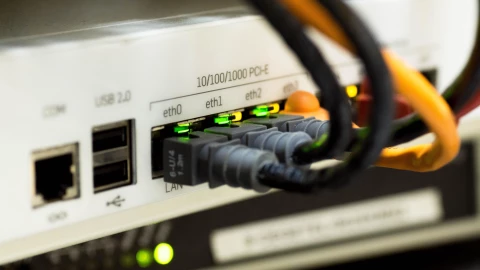 Evitar y/o solucionar el robo de la señal de internet