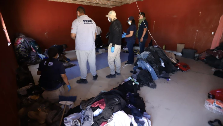 Suman 1,308 fotografías de zapatos y ropa hallada en el rancho de Teuchitlán