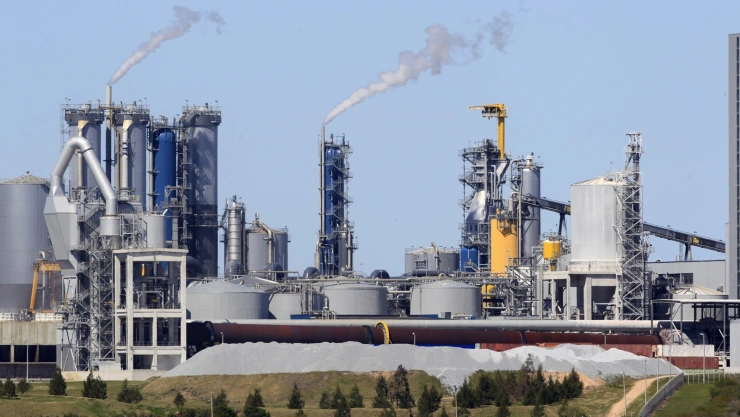 Las empresas más contaminantes producen petróleo o gas