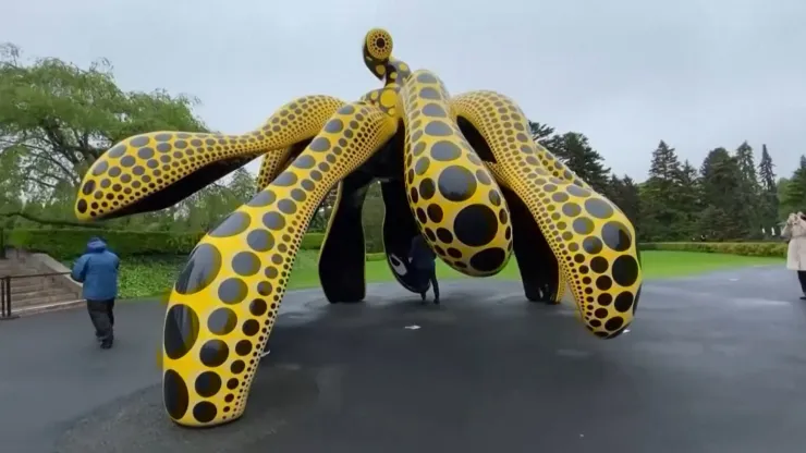 Exposición de Yayoi Kusama llega al Jardín Botánico de NY