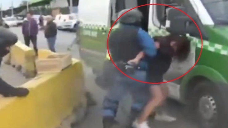 Mujer desata balacera en mercado de Chile mientras era detenida