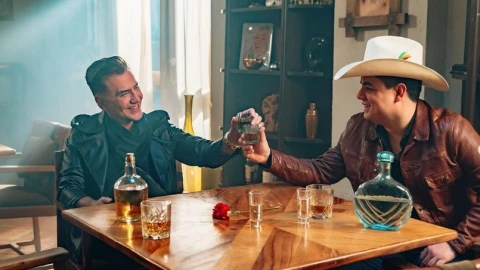 Alejandro Fernández y Alfredo Olivas colaboración