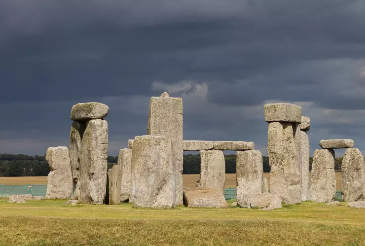 Por primera vez transmitirán en línea el solsticio de verano desde Stonehenge, monumento megalítico