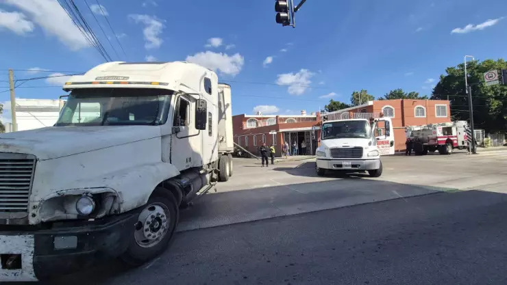 FOTOS_ Segundo accidente en Circuito Colonias, esto fue lo que sucedió
