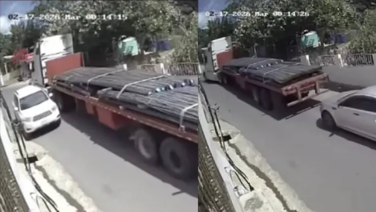 Camión de carga se va de reversa en calle empinada ¿Aplastó a conductor?