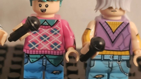 Abby Saja - Pose Escénica. Fuente LEGO.jpg