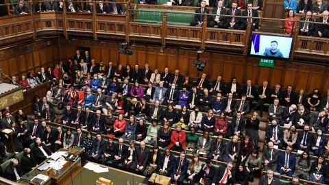 Ucrania Zelensky parlamento británico Churchill