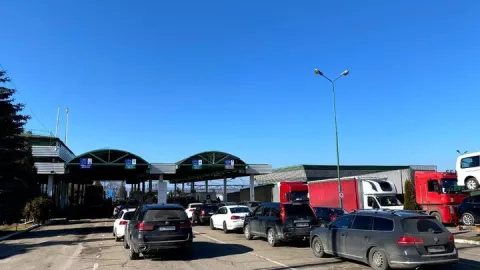 Ucrania prohíbe a hombres de entre 18 y 60 años salir del país