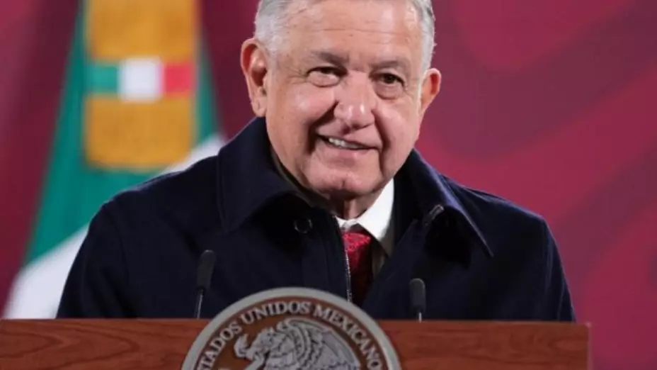 El presidente Andr´és Manuel López Obrador indultó a un guajolote.