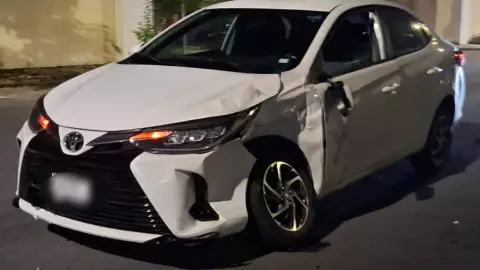 Reportan aparatoso CHOQUE en Caucel II; causa fuertes daños