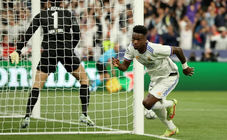 Vinicius anota el primer gol del Real Madrid en la final de Champions League ante Liverpool