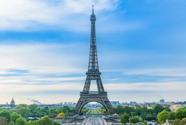Cómo es la Torre Eiffel por dentro