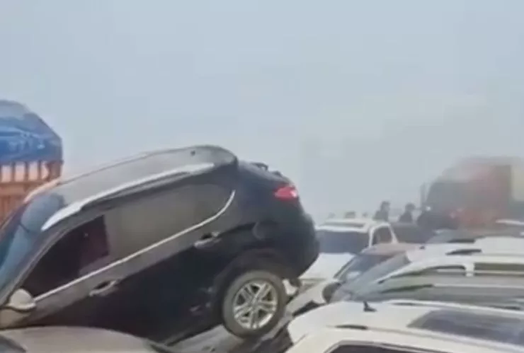 Carambola de autos en China