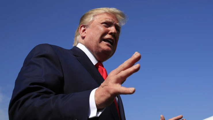 Esta foto de archivo del domingo 7 de julio del 2019 muestra al presidente Donald Trump hablando en el Aeropuerto Municipal de Morristown en Morristown, Nueva Jersey. Imagen: AP