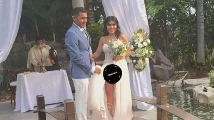 VIDEO Novia enseña los calzones en plena boda y se viraliza