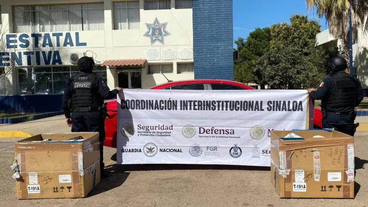 Roban carro con cajas de paquetería en Culiacán y lo recuperan