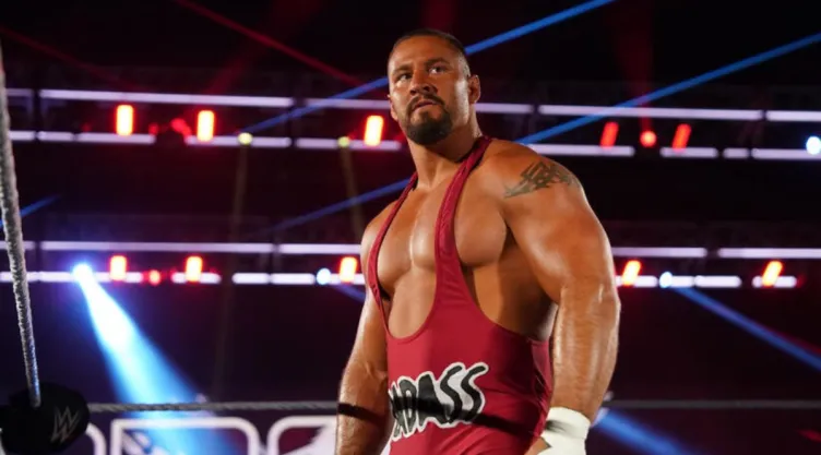 video-lesion-bron-breakker-wwe-wrestlemania-42.jpg