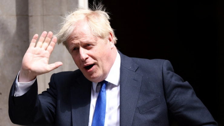 boris johnson renuncia legisladores crisis política
