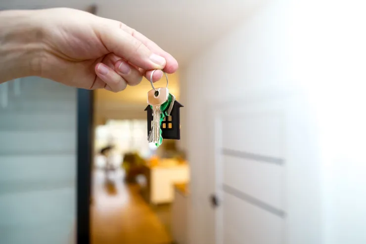 Nunca dejes las llaves de casa en la puerta por la noche, es más peligroso de lo que piensas