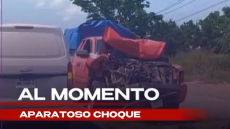 VIDEO | Camioneta queda destruida tras impactante choque en la carretera Guadalajara-Tepic HOY