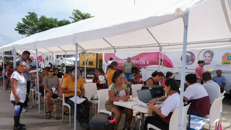 Caravanas “Salud para Tod@s” en Tulum continúan brindando atención tras el paso de Beryl
