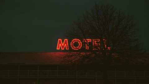 Rescatan a joven luego de estar 6 días retenida en motel de Tlaquepaque; ¿cómo ocurrió?