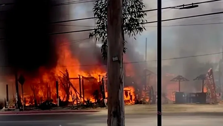 incendio carreta de mariscos tj
