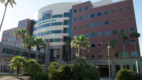 bebé cae en olla de comida durante bautizo y sufre quemaduras en torreón.jpg