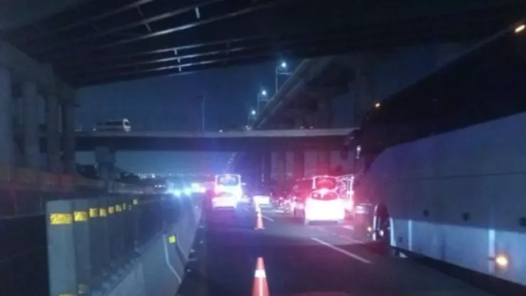 Accidente contra autobús provoca caos en la carretera México-Puebla hoy: Tramo afectado