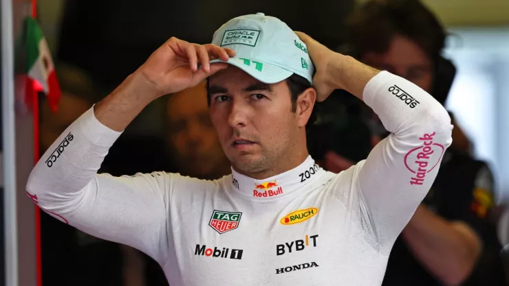 ¿Checo Pérez se queda en Red Bull para 2025? Descubre la razón detrás de la renovación del mexicano