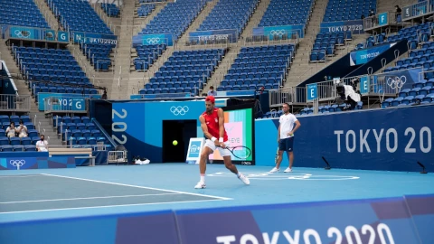 Djokovic entrena en Tokyo 2020