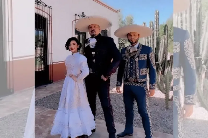 Pepe Aguilar y Ángela Aguilar (6).jpg