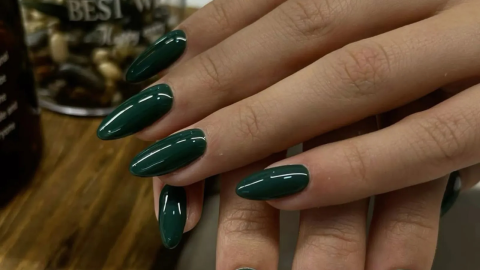 Uñas verdes sencillas