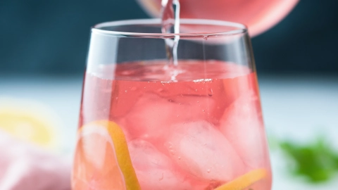 3 beneficios de tomar agua de jamaica todos los días