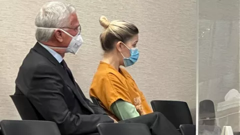 Mujer que organizaba fiestas sexuales con menores