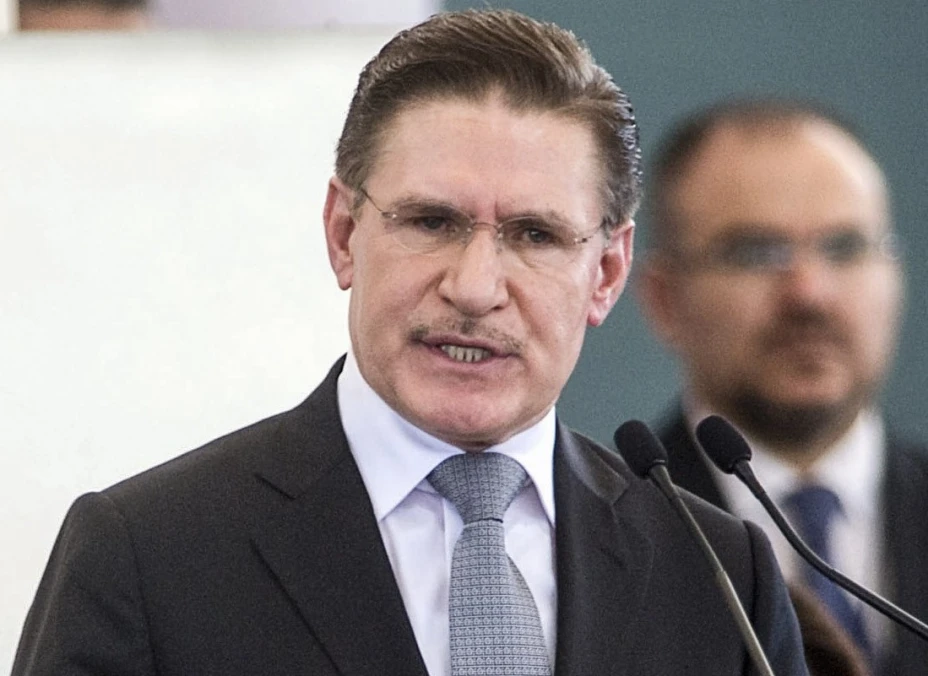 DURANGO, DURANGO, 15SEPTIEMBRE2016.- José Rosas Aispuro Torres, candidato por el Partido Acción Nacional, rindió protesta como nuevo gobernador del estado para el periodo 2016-2022 en sesión solemne del Congreso del Estado de Durango.
FOTO: OCTAVIO ZALDIVAR /CUARTOSCURO.COM