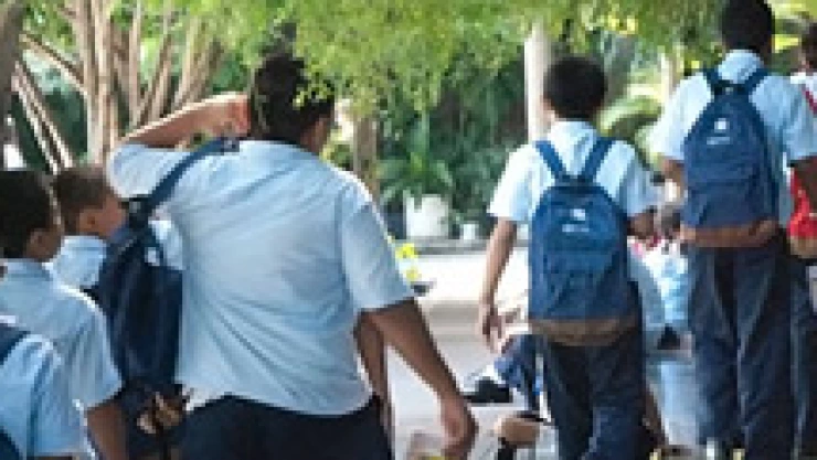 Fin a las vacaciones: regresan alumnos a clases